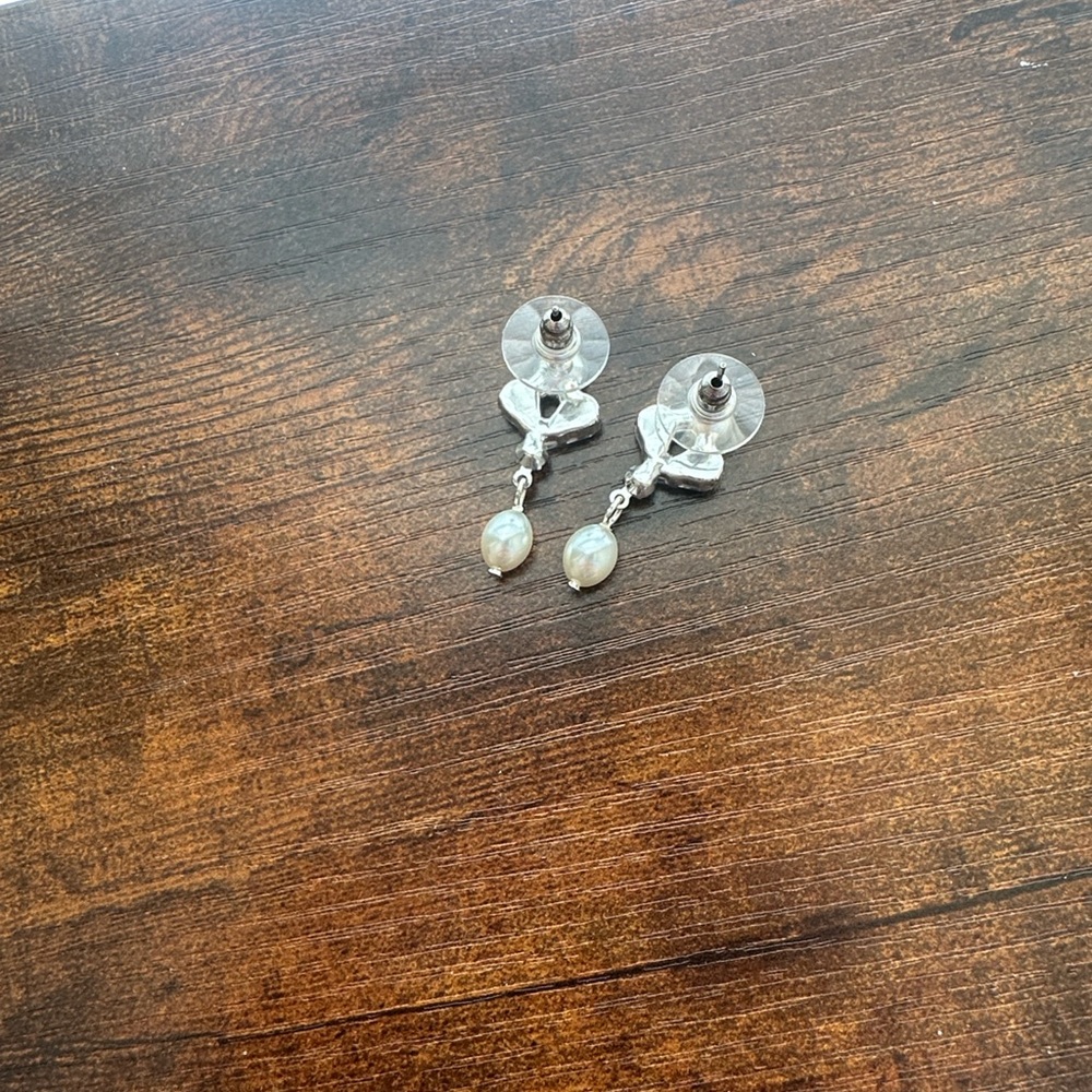 Bridal Earrings - Picture 2 of 3
